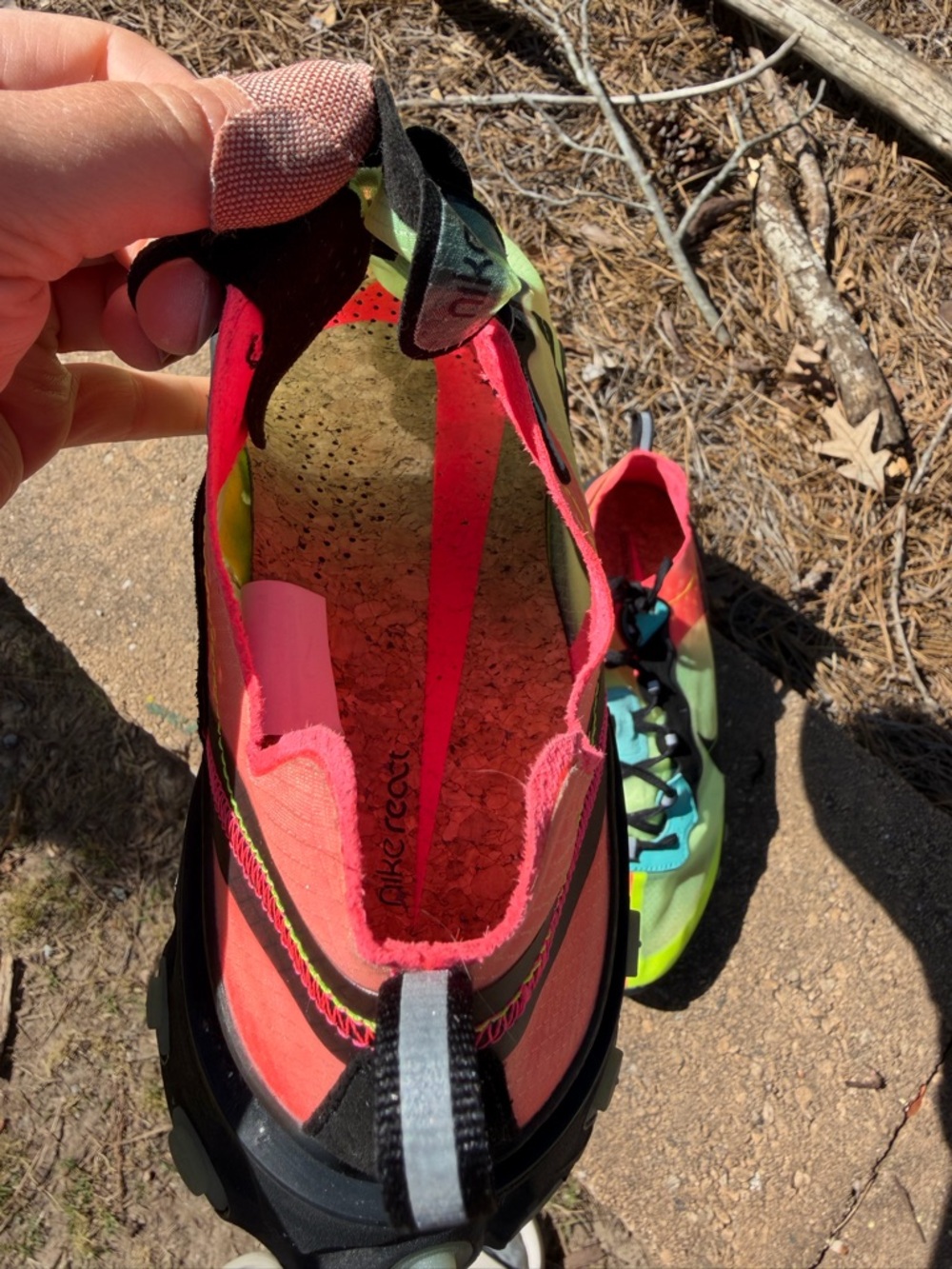 Nike React Element 87 Hyper Fusion Volt Pink Aurora AQ1090-700 men’s sneakers - Picture 3 of 8